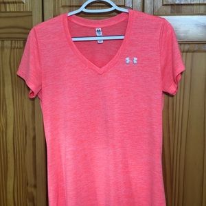 Ladies Under Armour Top size Small